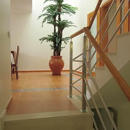 Falesia Casa Da Sobreira 度假居 *