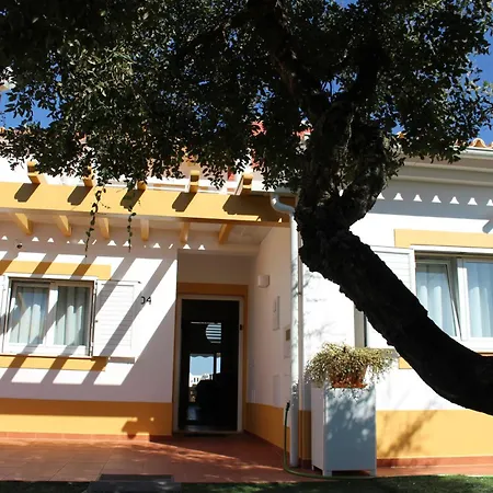 Falésia Casa Da Sobreira *